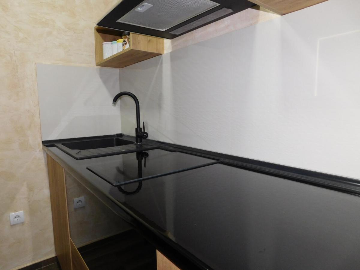 Lola Apartments Баня-Ковиляча Екстер'єр фото
