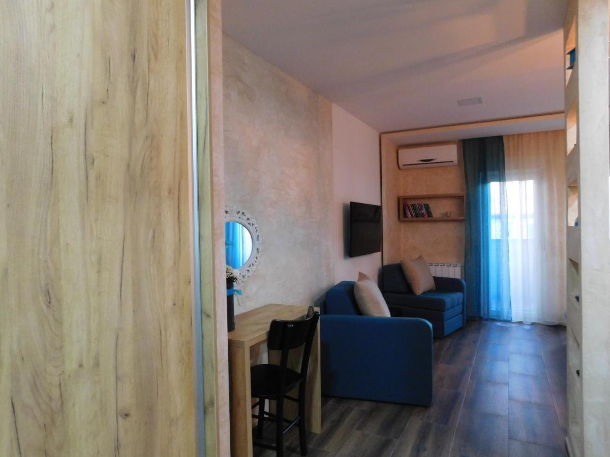 Lola Apartments Баня-Ковиляча Екстер'єр фото