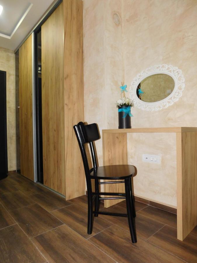 Lola Apartments Баня-Ковиляча Екстер'єр фото